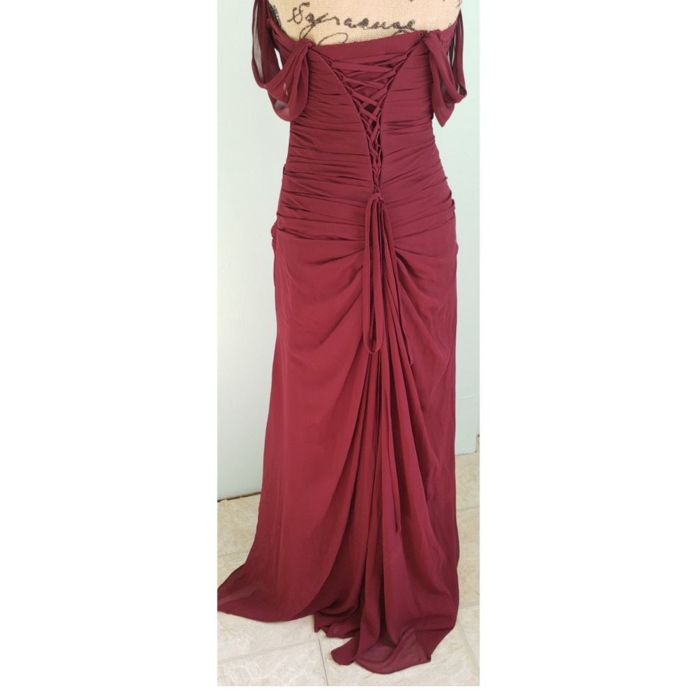 Formal Dress - Picture 4 of 5